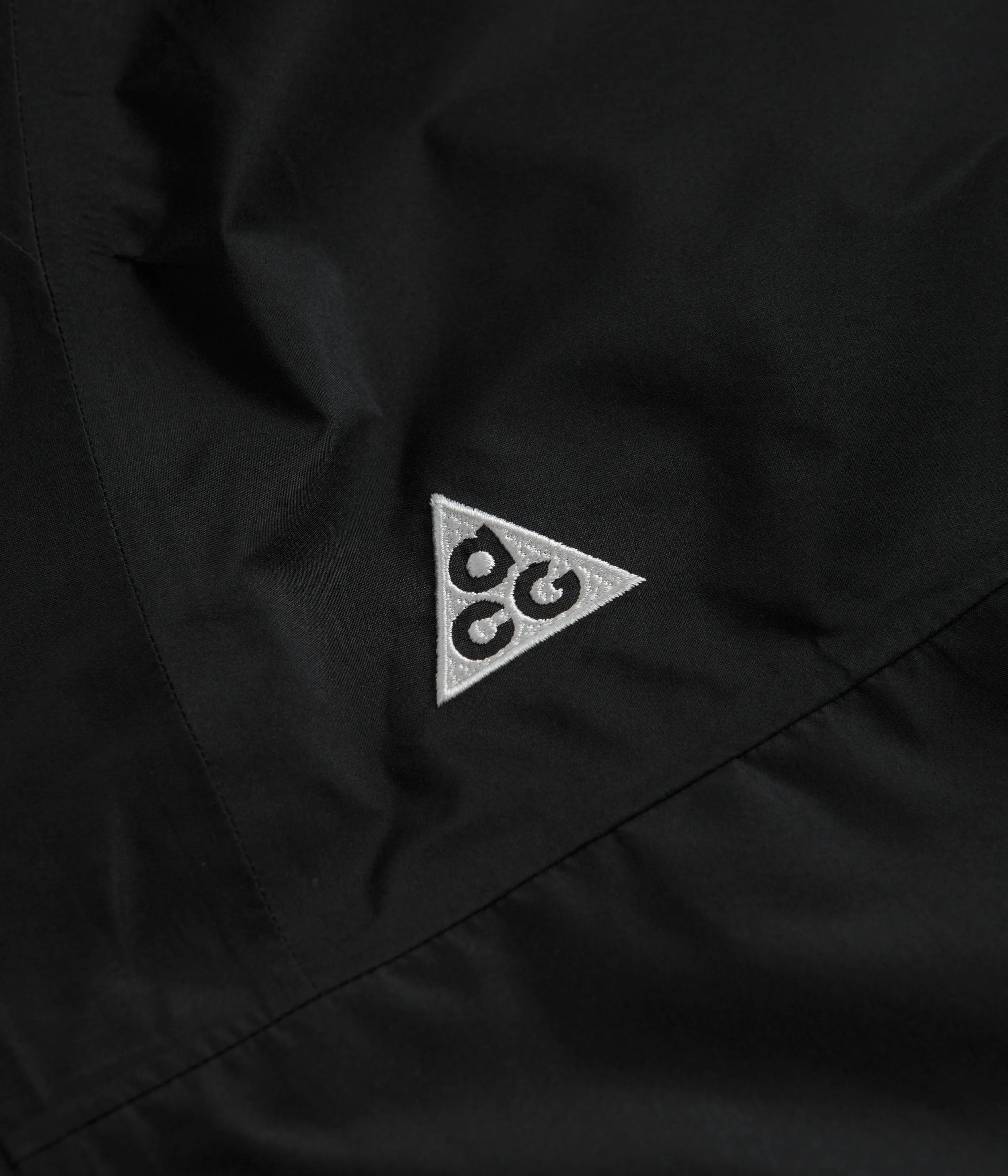 Nike ACG Chain Of Craters Jacket - Black / Summit White